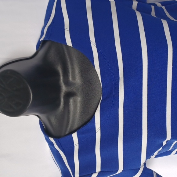 GAP Blue/white striped heavy tee dress with pockets, back zip, front pockets - Picture 2 of 8